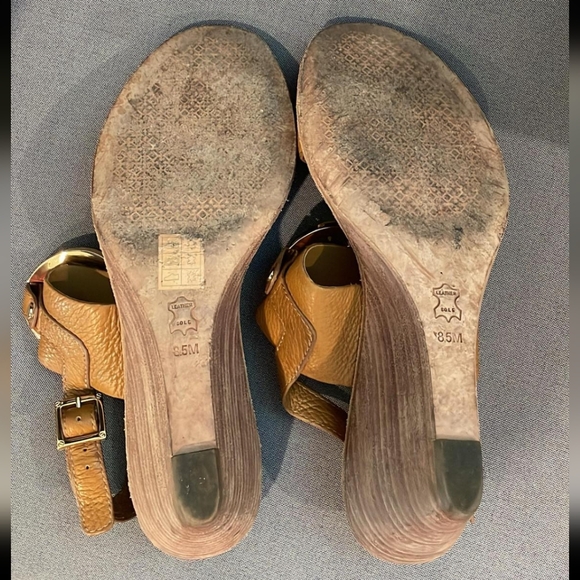Tory Burch Designer Amanda Wedge Tan Sandals Wedge Sz 8.5 - Picture 6 of 6